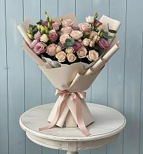 Букет цветов из:  Розы и Лизиантусы в Подгорном