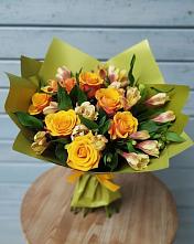 Букет цветов из:  Альстромерии и Розы в Подгорном