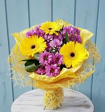 Букет цветов из:  Хризантемы и Герберы в Подгорном