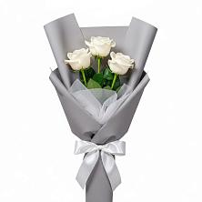 Букет 3 белые розы в Подгорном