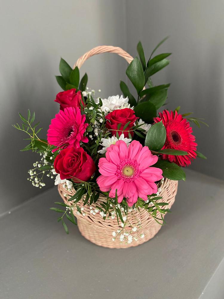 Цветочная композиция из Розы, Хризантемы и Герберы в корзине в Подгорном