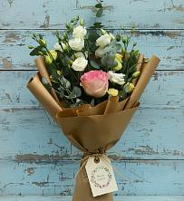Букет цветов из:  Розы и Лизиантусы в Подгорном