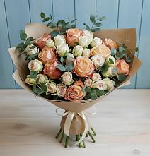 Букет цветов из:  Альстромерии и Розы #REPLACE_PRED# Подгорном