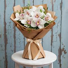 Букет цветов из:  Орхидеи и Розы в Подгорном